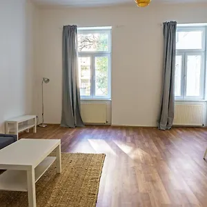 City 1090 Apartamento